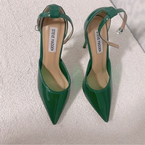 Steve Madden Opar Stiletto Pointed Toe Ankle Strap Heels Translucent Green NWOT - Picture 2 of 9